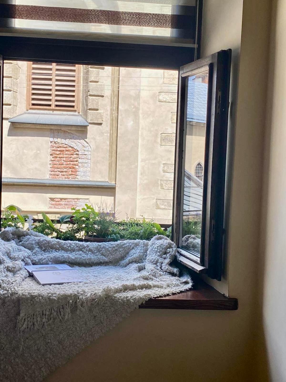 Ferienwohnung Вірменська 14 Центр Не Далеко Від Ж Д Вокзалу Звітні Документи Lemberg Exterior foto